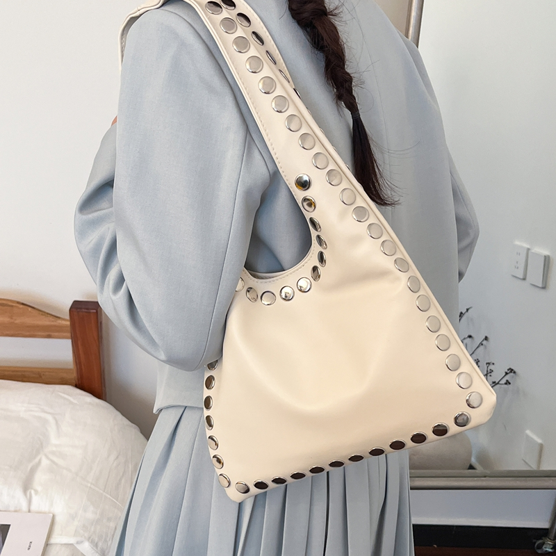Women Bags Discount - Wyprzedaż! Duże, miękkie torby na ramię
