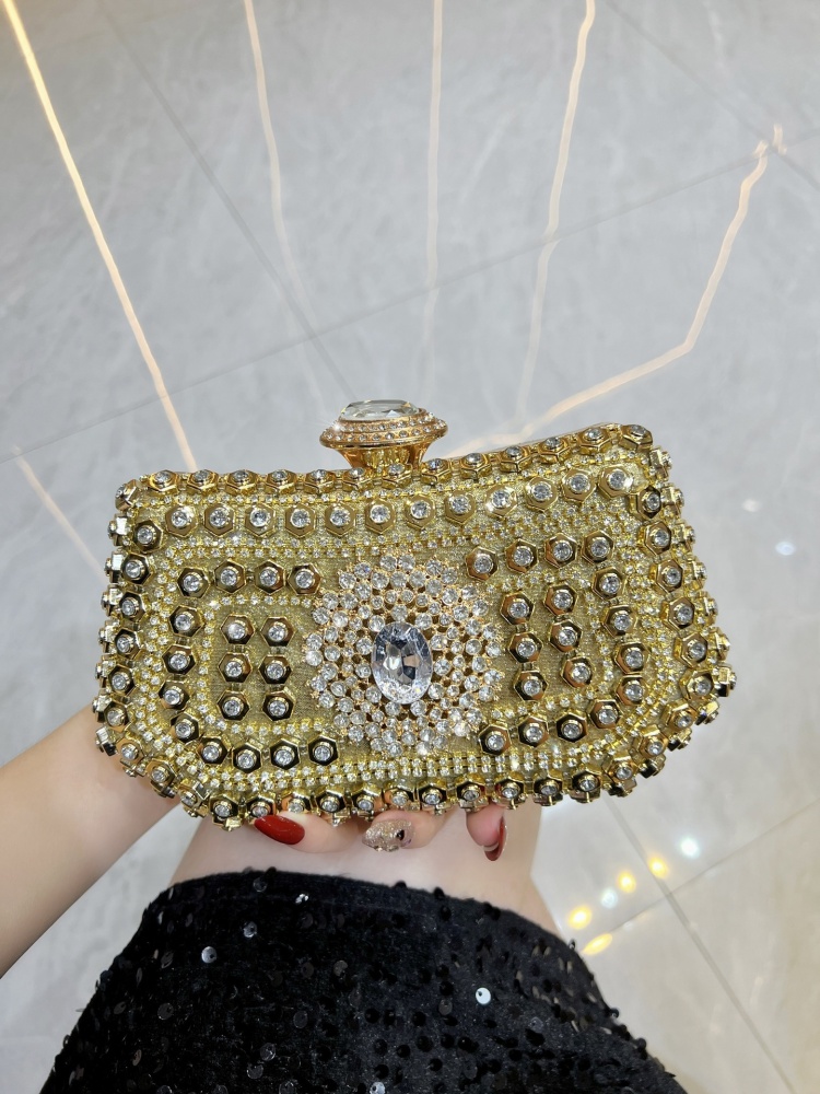 Nowa błyszcząca torebka z dżet – Mini Purse Chain recenzja i cena